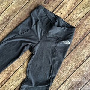 🌫️ The North Face Women’s Charcoal Gray Leggings 🌫️